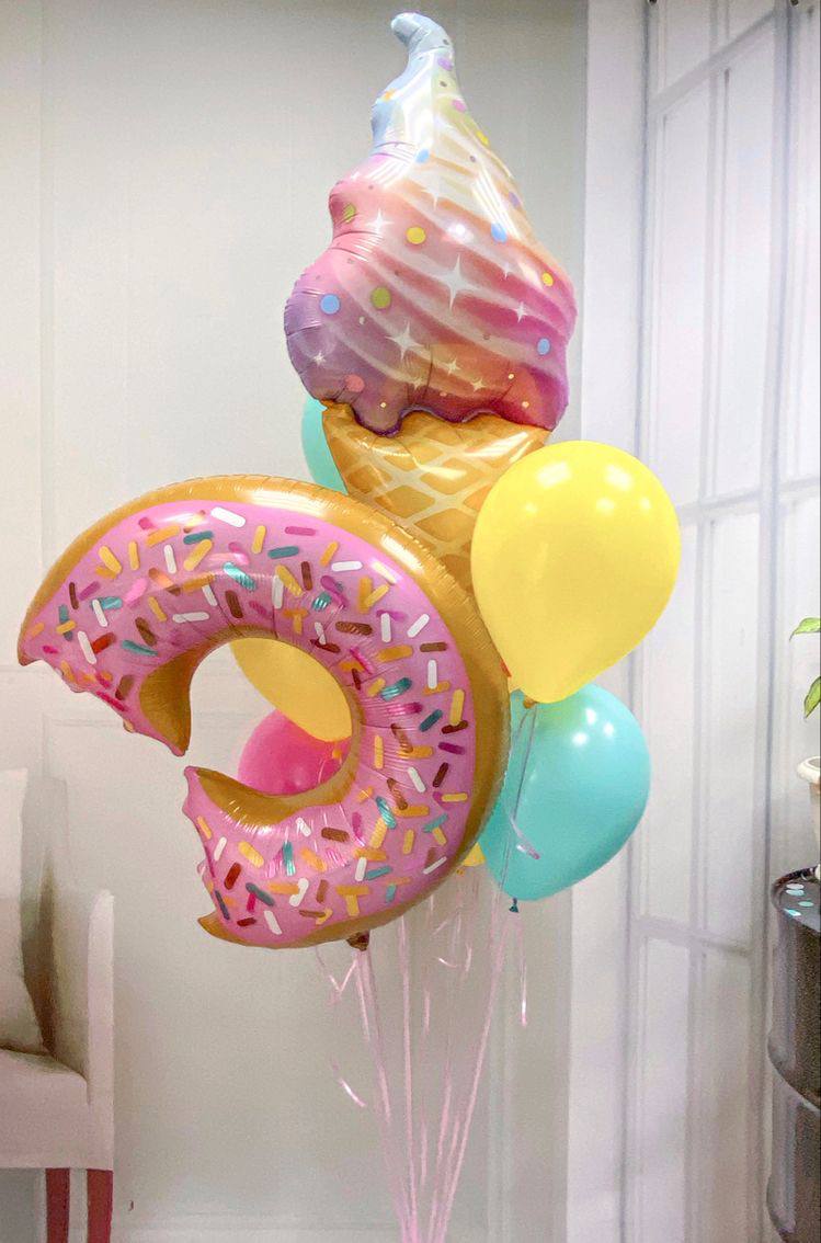 Шар пончик и мороженное