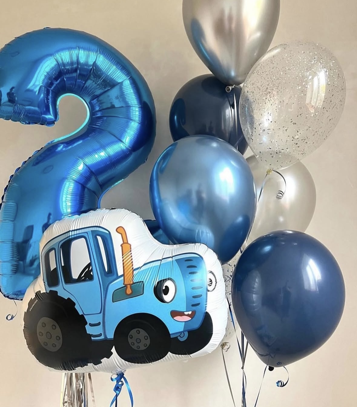 Шар синий трактор