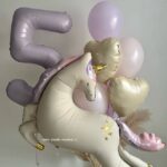 «Сиреневая сказка» — шары на 5 лет девочке с единорогом в лавандовых тонах